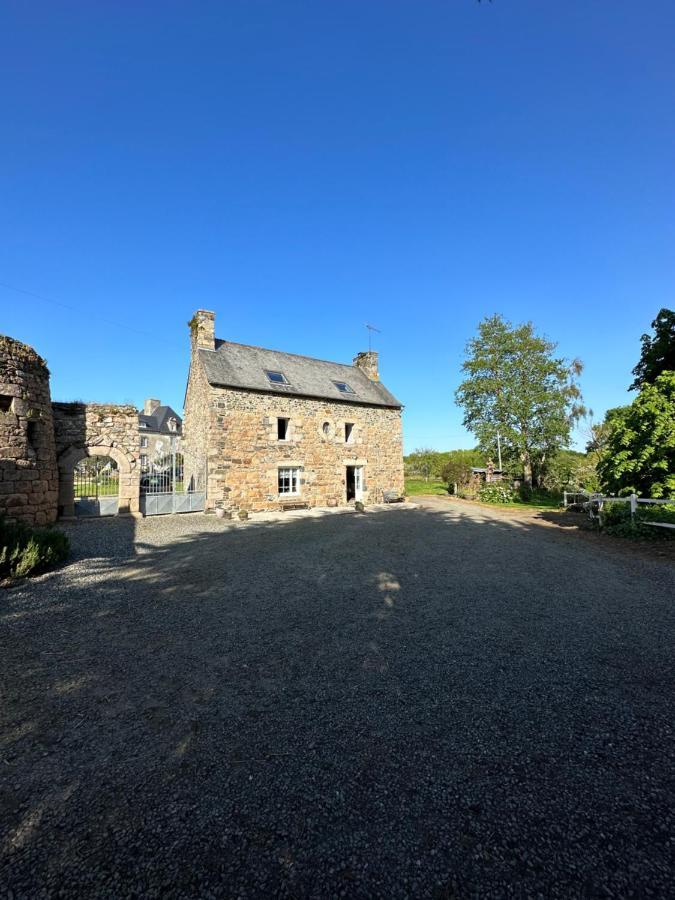 Manoir De La Ville Durand Binic Exteriér fotografie